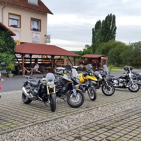 Landgasthof Frankentor 모텔