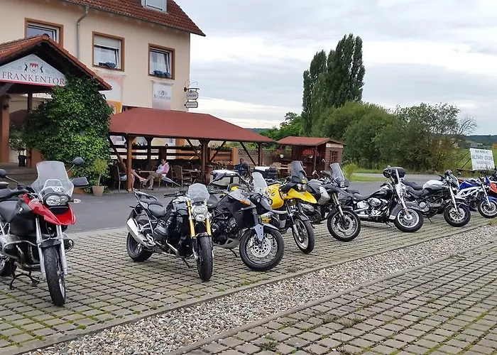 Landgasthof Frankentor מוטל